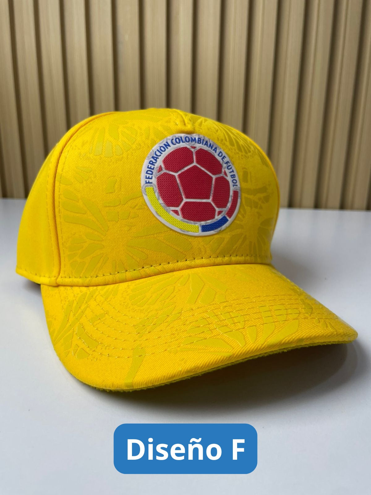Gorra Tricolor LuviCol 2026